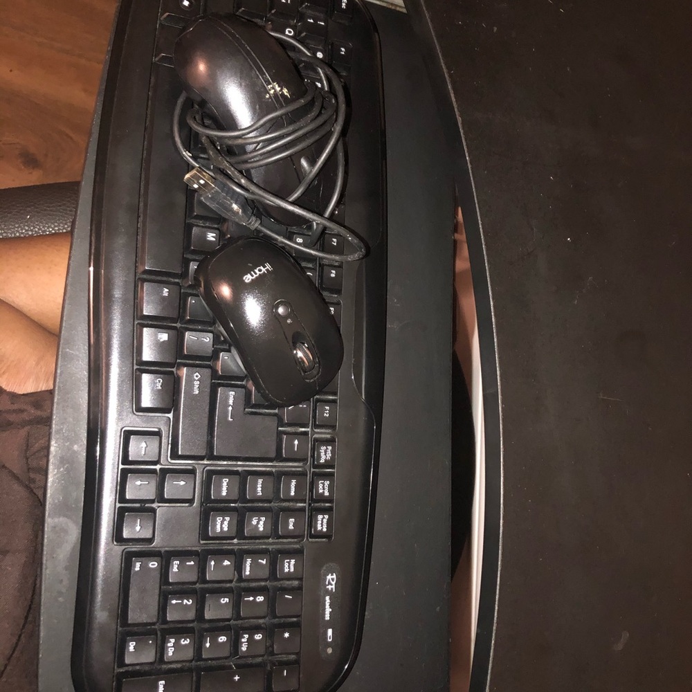 Wireless mouse and keyboard